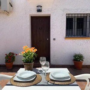 A Estrenar Preciosa Suite-céntrico-con Jardín Y Porche Apartamento